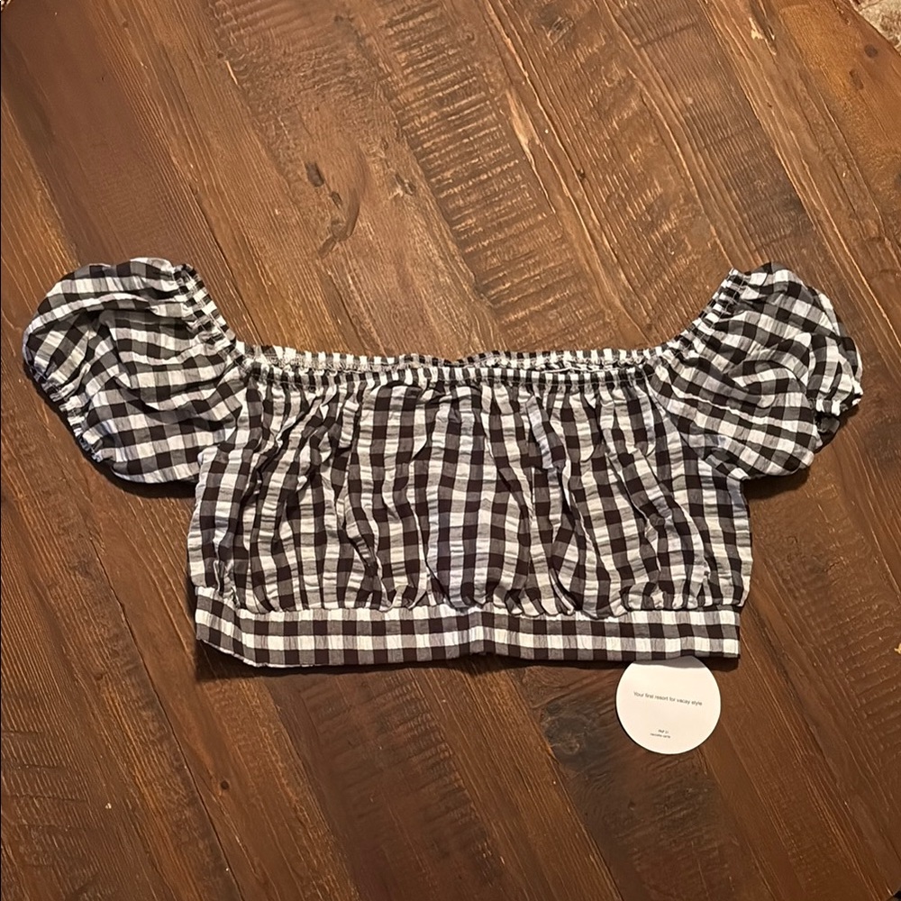 SHEIN Black and White Checkered Crop Top